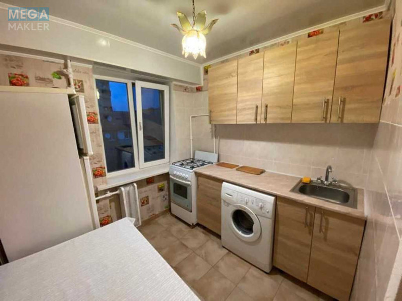 Оренда 2 кімнатної квартири, <a class="location-link" href="/kiev/" title="Недвижимость Київ">Київ</a>, <a class="location-link" href="/kiev/goloseevskij/" title="Недвижимость Голосіївський район">Голосіївський р-н</a>, Костанайська вул., 2 (изображение 2)