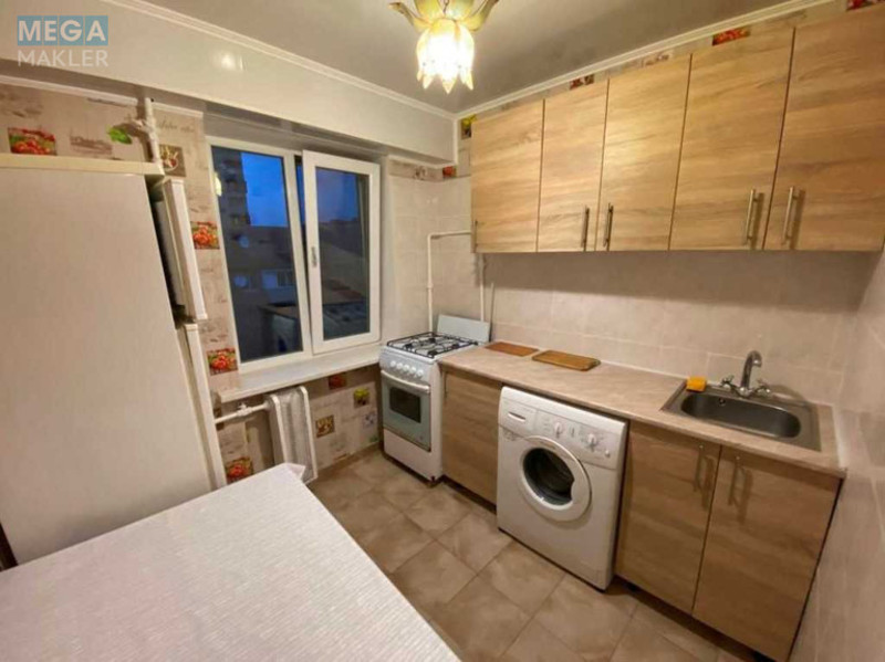Оренда 2 кімнатної квартири, <a class="location-link" href="/kiev/" title="Недвижимость Київ">Київ</a>, <a class="location-link" href="/kiev/goloseevskij/" title="Недвижимость Голосіївський район">Голосіївський р-н</a>, Костанайська вул., 2 (изображение 3)