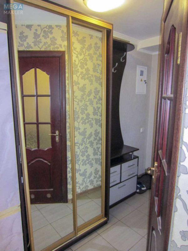 Продаж 2 кімнатної квартири (46/30/8), 5 пов. 5 пов. будинку, <a class="location-link" href="/kiev/" title="Недвижимость Київ">Київ</a>, <a class="location-link" href="/kiev/svyatoshinskij/" title="Недвижимость Святошинський район">Святошинський р-н</a>, Зодчих вул., 16 (изображение 18)