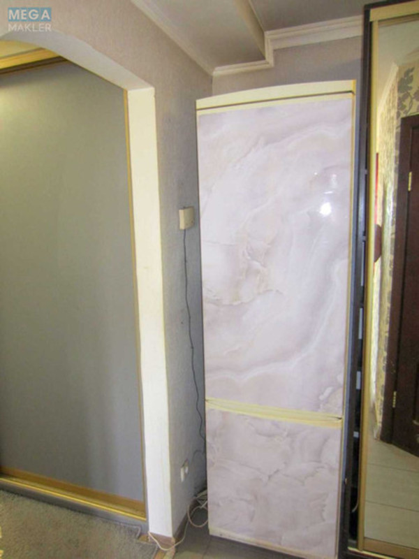 Продаж 2 кімнатної квартири (46/30/8), 5 пов. 5 пов. будинку, <a class="location-link" href="/kiev/" title="Недвижимость Київ">Київ</a>, <a class="location-link" href="/kiev/svyatoshinskij/" title="Недвижимость Святошинський район">Святошинський р-н</a>, Зодчих вул., 16 (изображение 22)