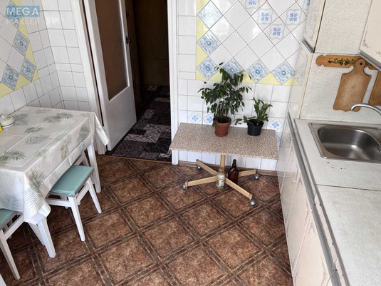 Оренда 2 кімнатної квартири, <a class="location-link" href="/kiev/" title="Недвижимость Київ">Київ</a>, <a class="location-link" href="/kiev/darnickij/" title="Недвижимость Дарницький район">Дарницький р-н</a>, Миколи Бажана просп., 7б (изображение 6)
