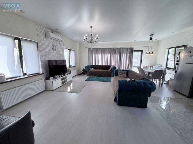 Продаж дома, 3&nbsp;поверху, 400&nbsp;кв.м, 3&nbsp;кімнати, ділянка 4&nbsp;сотки, <a class="location-link" href="/kiev/" title="Недвижимость Київ">Київ</a>, <a class="location-link" href="/kiev/desnyanskij/" title="Недвижимость Деснянський район">Деснянський р-н</a>, Броварський просп., 47а (изображение 6)