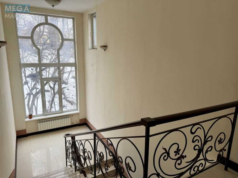 Продаж комерційної нерухомості, 142,70&nbsp;кв.м, под офис, <a class="location-link" href="/kiev/" title="Недвижимость Київ">Київ</a>, <a class="location-link" href="/kiev/shevchenkovskij/" title="Недвижимость Шевченківський район">Шевченківський р-н</a>, Глубочицкая ул., 40 (изображение 12)