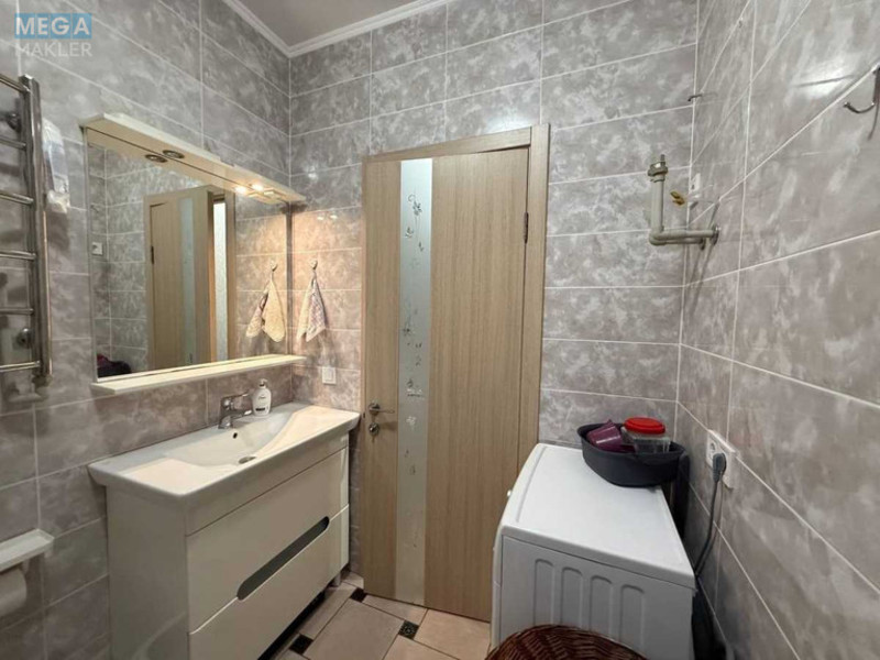 Оренда 3 кімнатної квартири, <a class="location-link" href="/odessa/" title="Недвижимость Одеса">Одеса</a>, <a class="location-link" href="/odessa/primorskij/" title="Недвижимость Приморський район">Приморський р-н</a>, Ришельевская, 26 (изображение 4)