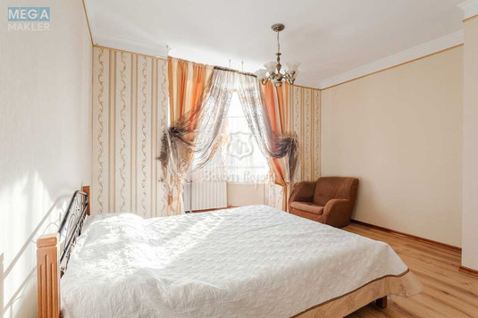 Продаж дома, 3&nbsp;поверху, 475&nbsp;кв.м, 7&nbsp;кімнат, ділянка 15&nbsp;соток, <a class="location-link" href="/gatnoe/" title="Недвижимость Гатне">Гатне</a>, Абрикосова вул., 15 (изображение 13)