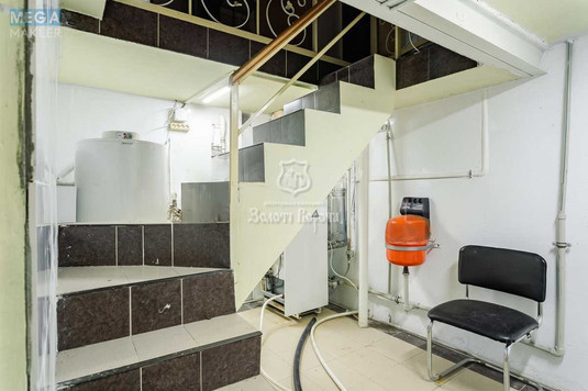 Продаж дома, 3&nbsp;поверху, 475&nbsp;кв.м, 7&nbsp;кімнат, ділянка 15&nbsp;соток, <a class="location-link" href="/gatnoe/" title="Недвижимость Гатне">Гатне</a>, Абрикосова вул., 15 (изображение 23)