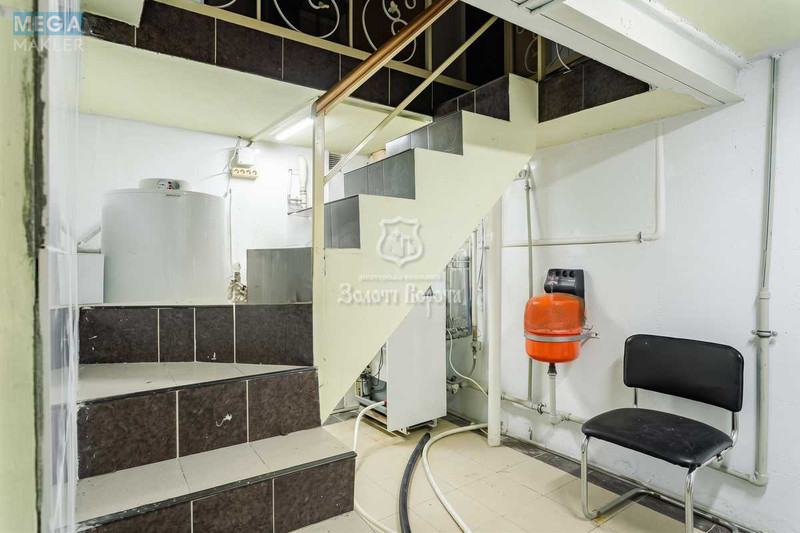Продаж дома, 3&nbsp;поверху, 475&nbsp;кв.м, 7&nbsp;кімнат, ділянка 15&nbsp;соток, <a class="location-link" href="/gatnoe/" title="Недвижимость Гатне">Гатне</a>, Абрикосова вул., 15 (изображение 23)