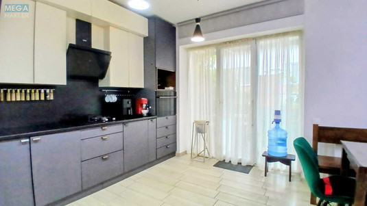 Продаж дома, 3&nbsp;поверху, 132&nbsp;кв.м, 4&nbsp;кімнати, ділянка 1,50&nbsp;сотка, <a class="location-link" href="/sofievskaya-borshagovka/" title="Недвижимость Софіївська Борщагівка">Софіївська Борщагівка</a>, Ярошівська, 44 (изображение 2)