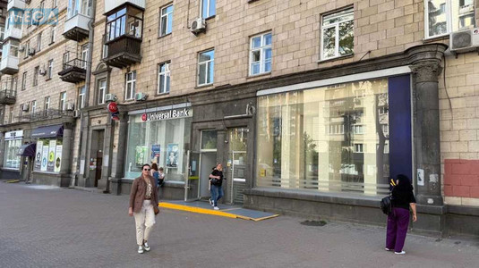 Оренда комерційної нерухомості, 178&nbsp;кв.м, под магазин, <a class="location-link" href="/kiev/" title="Недвижимость Київ">Київ</a>, <a class="location-link" href="/kiev/pecherskij/" title="Недвижимость Печерський район">Печерський р-н</a>, Велика Васильківська вул., 132 (изображение 2)