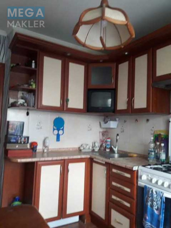 Оренда 2 кімнатної квартири, <a class="location-link" href="/kiev/" title="Недвижимость Київ">Київ</a>, <a class="location-link" href="/kiev/solomenskij/" title="Недвижимость Солом'янський район">Солом'янський р-н</a>, Ушинского ул., 18 (изображение 10)