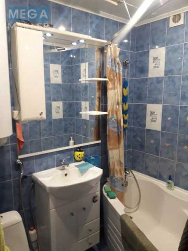 Оренда 2 кімнатної квартири, <a class="location-link" href="/kiev/" title="Недвижимость Київ">Київ</a>, <a class="location-link" href="/kiev/solomenskij/" title="Недвижимость Солом'янський район">Солом'янський р-н</a>, Ушинского ул., 18 (изображение 18)