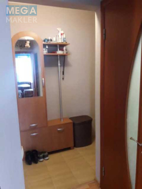 Оренда 2 кімнатної квартири, <a class="location-link" href="/kiev/" title="Недвижимость Київ">Київ</a>, <a class="location-link" href="/kiev/solomenskij/" title="Недвижимость Солом'янський район">Солом'янський р-н</a>, Ушинского ул., 18 (изображение 22)