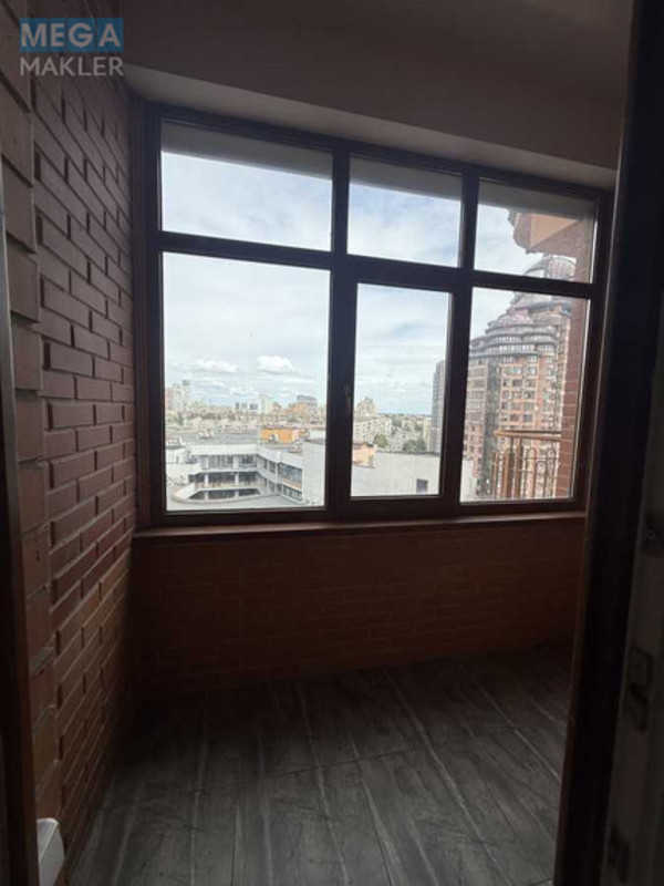Продаж 2 кімнатної квартири (83/45/15), 15 пов. 18 пов. будинку, <a class="location-link" href="/kiev/" title="Недвижимость Київ">Київ</a>, <a class="location-link" href="/kiev/pecherskij/" title="Недвижимость Печерський район">Печерський р-н</a>, Євгена Коновальця вул., 36в (изображение 9)