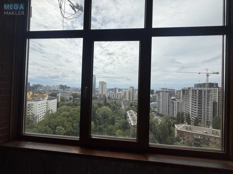 Продаж 2 кімнатної квартири (83/45/15), 15 пов. 18 пов. будинку, <a class="location-link" href="/kiev/" title="Недвижимость Київ">Київ</a>, <a class="location-link" href="/kiev/pecherskij/" title="Недвижимость Печерський район">Печерський р-н</a>, Євгена Коновальця вул., 36в (изображение 17)