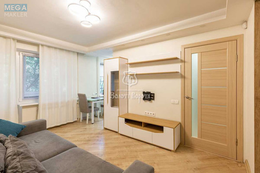 Продаж 3 кімнатної квартири (61/38,9/6,4), 2 пов. 5 пов. будинку, <a class="location-link" href="/kiev/" title="Недвижимость Київ">Київ</a>, <a class="location-link" href="/kiev/podolskij/" title="Недвижимость Подільський район">Подільський р-н</a>, Івана Виговського вул., 8 (изображение 2)
