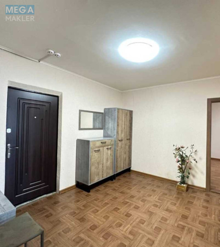 Оренда 2 кімнатної квартири, <a class="location-link" href="/kiev/" title="Недвижимость Київ">Київ</a>, <a class="location-link" href="/kiev/darnickij/" title="Недвижимость Дарницький район">Дарницький р-н</a>, Ревуцкого ул., 54 (изображение 9)