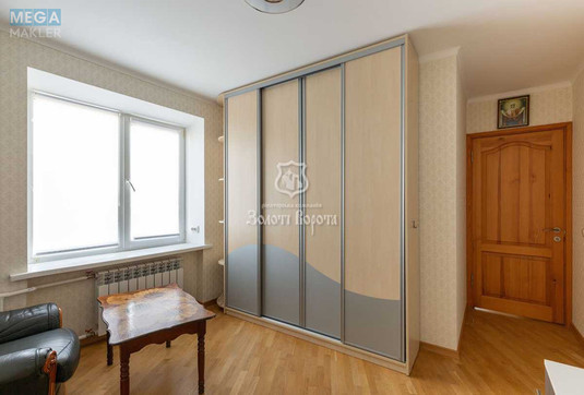 Продаж 4 кімнатної квартири (81,9/52/11), 7 пов. 9 пов. будинку, <a class="location-link" href="/kiev/" title="Недвижимость Київ">Київ</a>, <a class="location-link" href="/kiev/shevchenkovskij/" title="Недвижимость Шевченківський район">Шевченківський р-н</a>, Салютна вул., 4а (изображение 4)