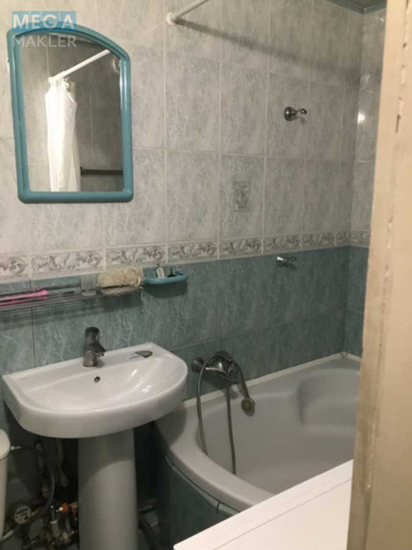 Оренда 3 кімнатної квартири, <a class="location-link" href="/kiev/" title="Недвижимость Київ">Київ</a>, <a class="location-link" href="/kiev/solomenskij/" title="Недвижимость Солом'янський район">Солом'янський р-н</a>, Єреванська вул., 32 (изображение 10)