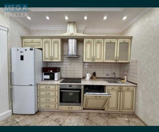 Оренда 3 кімнатної квартири, <a class="location-link" href="/kiev/" title="Недвижимость Київ">Київ</a>, <a class="location-link" href="/kiev/pecherskij/" title="Недвижимость Печерський район">Печерський р-н</a>, Василя Тютюнника вул., 37/1 (изображение 4)
