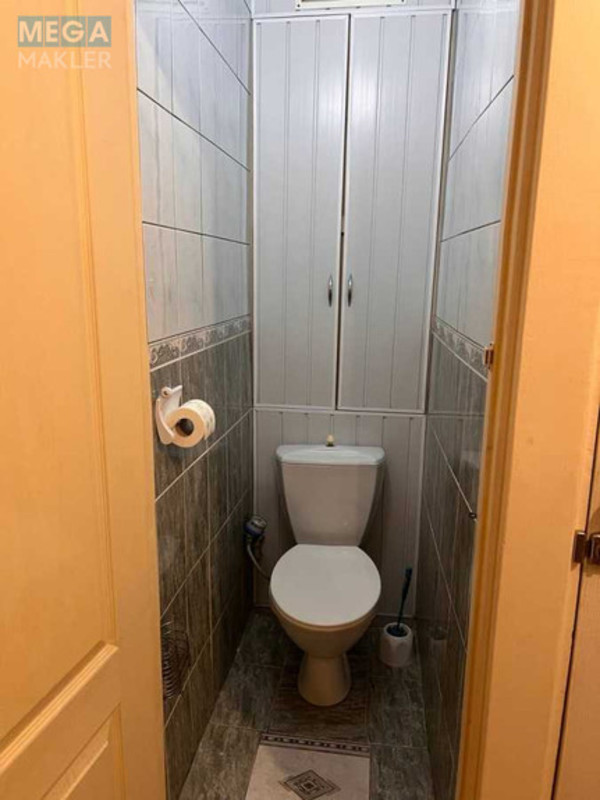 Оренда 3 кімнатної квартири, <a class="location-link" href="/kiev/" title="Недвижимость Київ">Київ</a>, <a class="location-link" href="/kiev/dneprovskij/" title="Недвижимость Дніпровський район">Дніпровський р-н</a>, Андрія Малишка вул., 19 (изображение 8)