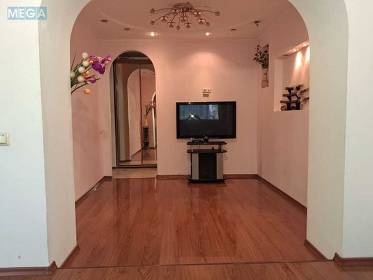 Оренда 2 кімнатної квартири, <a class="location-link" href="/kiev/" title="Недвижимость Київ">Київ</a>, <a class="location-link" href="/kiev/dneprovskij/" title="Недвижимость Дніпровський район">Дніпровський р-н</a>, Пражская ул., 28 (изображение 2)