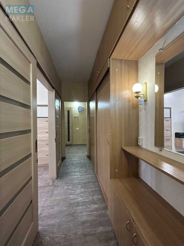 Продаж 3 кімнатної квартири (74,5/42/7,5), 1 пов. 10 пов. будинку, <a class="location-link" href="/kiev/" title="Недвижимость Київ">Київ</a>, <a class="location-link" href="/kiev/goloseevskij/" title="Недвижимость Голосіївський район">Голосіївський р-н</a>, Ломоносова ул., 8 (изображение 4)