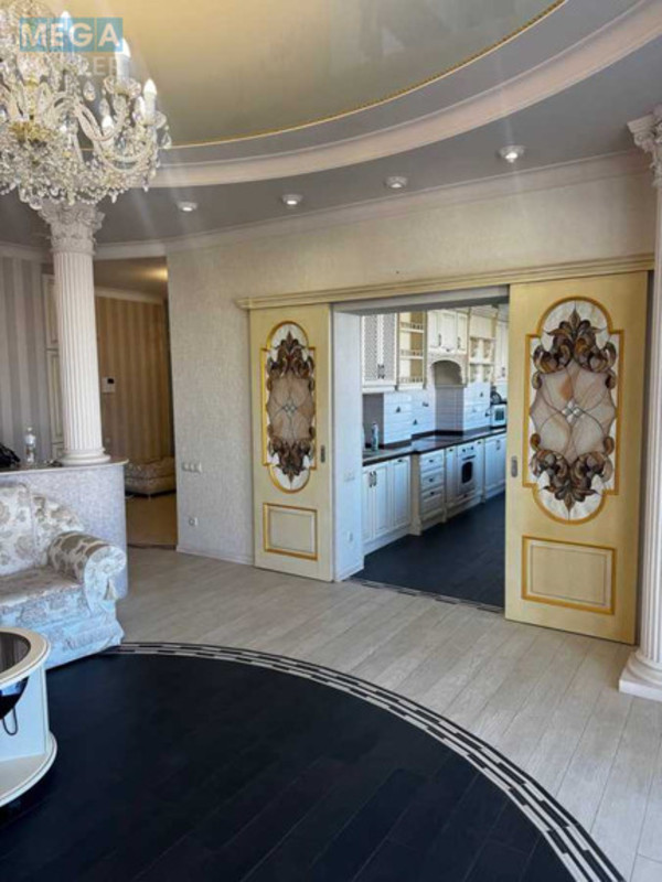 Оренда 3 кімнатної квартири, <a class="location-link" href="/kiev/" title="Недвижимость Київ">Київ</a>, <a class="location-link" href="/kiev/pecherskij/" title="Недвижимость Печерський район">Печерський р-н</a>, Василя Тютюнника вул., 37/1 (изображение 3)