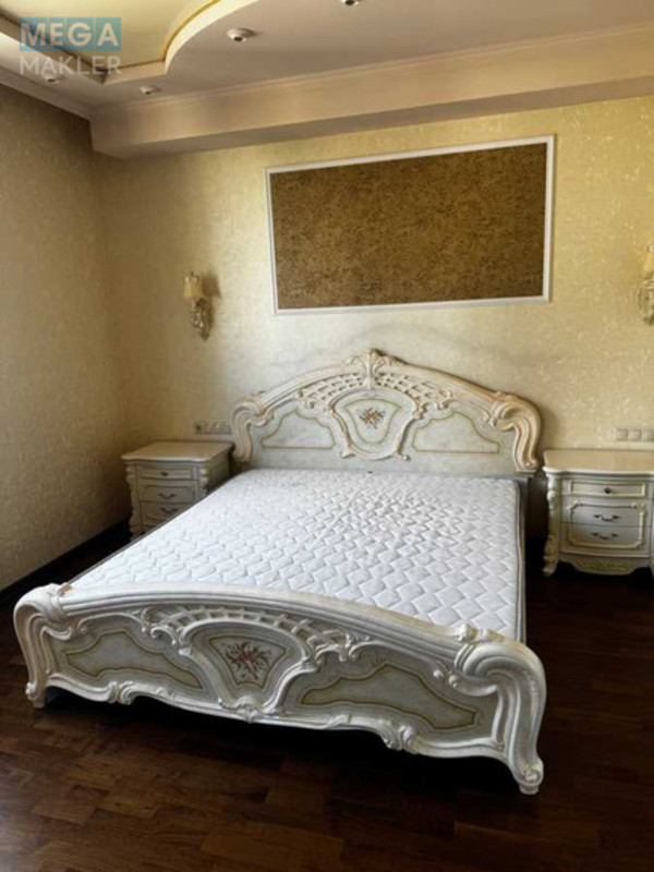 Оренда 3 кімнатної квартири, <a class="location-link" href="/kiev/" title="Недвижимость Київ">Київ</a>, <a class="location-link" href="/kiev/pecherskij/" title="Недвижимость Печерський район">Печерський р-н</a>, Василя Тютюнника вул., 37/1 (изображение 7)