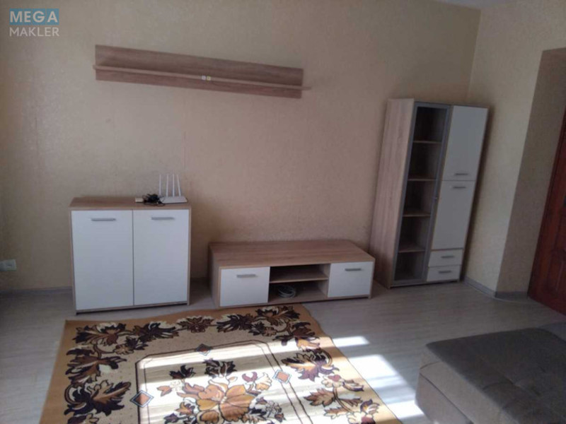 Оренда 1 кімнатної квартири, <a class="location-link" href="/kiev/" title="Недвижимость Київ">Київ</a>, <a class="location-link" href="/kiev/pecherskij/" title="Недвижимость Печерський район">Печерський р-н</a>, Старонаводницкая ул., 8а (изображение 4)
