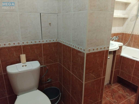 Оренда 1 кімнатної квартири, <a class="location-link" href="/kiev/" title="Недвижимость Київ">Київ</a>, <a class="location-link" href="/kiev/pecherskij/" title="Недвижимость Печерський район">Печерський р-н</a>, Старонаводницкая ул., 8а (изображение 7)