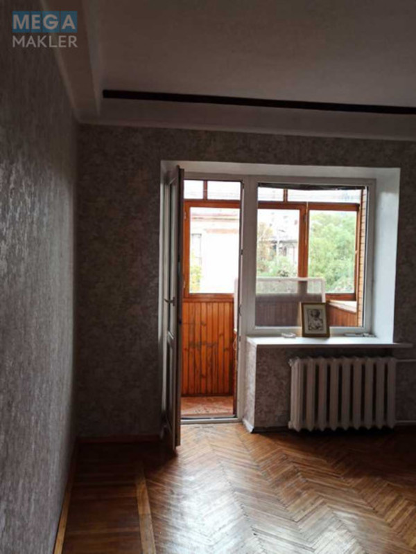 Продаж 1 кімнатної квартири (31,6/15/8), 5 пов. 5 пов. будинку, <a class="location-link" href="/kiev/" title="Недвижимость Київ">Київ</a>, <a class="location-link" href="/kiev/solomenskij/" title="Недвижимость Солом'янський район">Солом'янський р-н</a>, Тополева вул., 6 (изображение 8)
