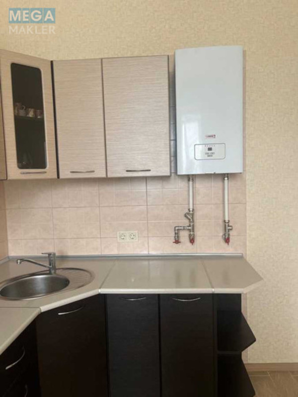 Продаж 2 кімнатної квартири (63/39/10), 3 пов. 4 пов. будинку, <a class="location-link" href="/rozhovka/" title="Недвижимость Рожівка">Рожівка</a>, Свободи, 41а (изображение 10)