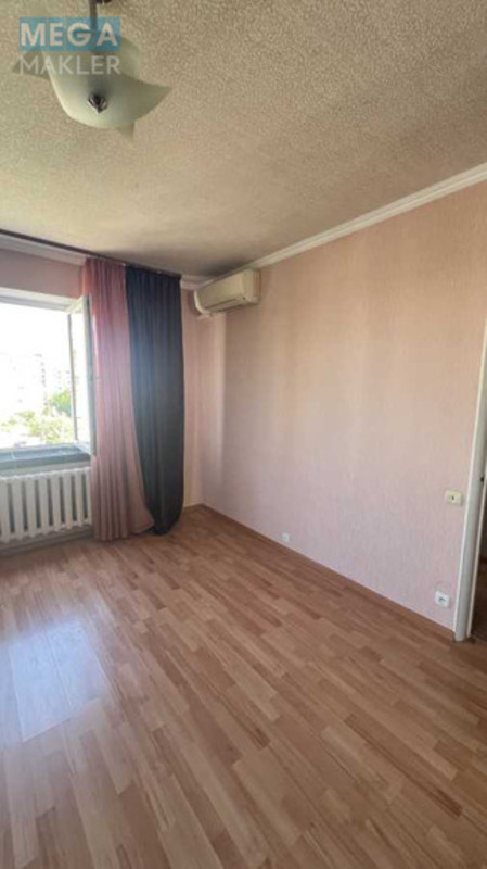 Продаж 1 кімнатної квартири (33/15/7), 6 пов. 9 пов. будинку, <a class="location-link" href="/kiev/" title="Недвижимость Київ">Київ</a>, <a class="location-link" href="/kiev/obolonskij/" title="Недвижимость Оболонський район">Оболонський р-н</a>, Героїв Сталінграду просп., 38 (изображение 3)