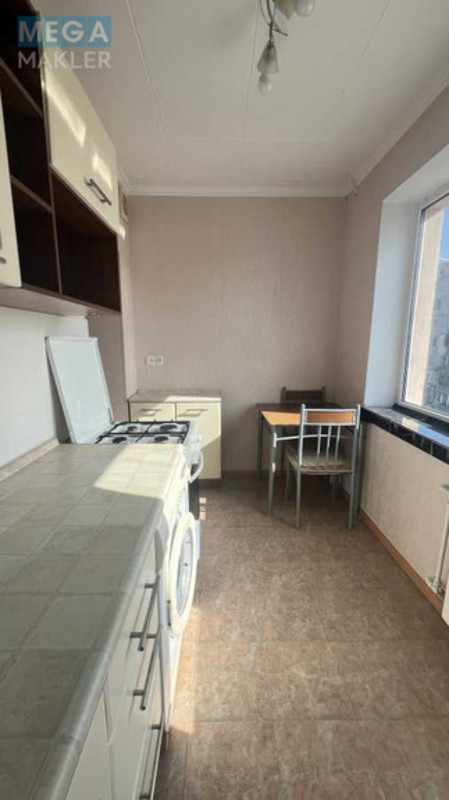 Продаж 1 кімнатної квартири (33/15/7), 6 пов. 9 пов. будинку, <a class="location-link" href="/kiev/" title="Недвижимость Київ">Київ</a>, <a class="location-link" href="/kiev/obolonskij/" title="Недвижимость Оболонський район">Оболонський р-н</a>, Героїв Сталінграду просп., 38 (изображение 9)