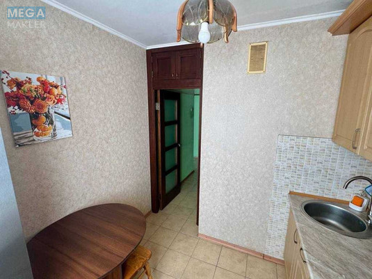 Оренда 2 кімнатної квартири, <a class="location-link" href="/kiev/" title="Недвижимость Київ">Київ</a>, <a class="location-link" href="/kiev/solomenskij/" title="Недвижимость Солом'янський район">Солом'янський р-н</a>, Генерала Шаповала вул., 14 (изображение 7)