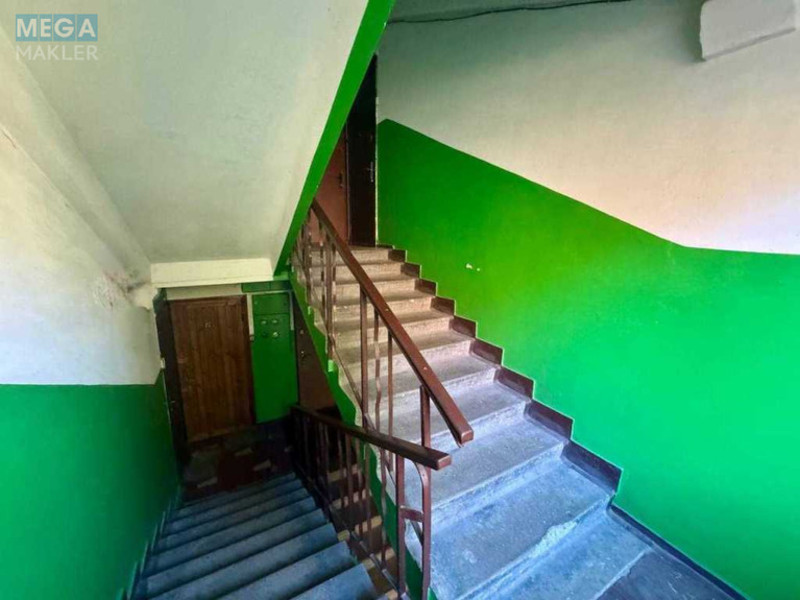 Оренда 2 кімнатної квартири, <a class="location-link" href="/kiev/" title="Недвижимость Київ">Київ</a>, <a class="location-link" href="/kiev/solomenskij/" title="Недвижимость Солом'янський район">Солом'янський р-н</a>, Генерала Шаповала вул., 14 (изображение 11)