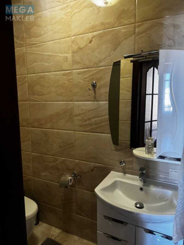 Оренда 3 кімнатної квартири, <a class="location-link" href="/kiev/" title="Недвижимость Київ">Київ</a>, <a class="location-link" href="/kiev/pecherskij/" title="Недвижимость Печерський район">Печерський р-н</a>, Євгена Коновальця вул., 36-В (изображение 13)