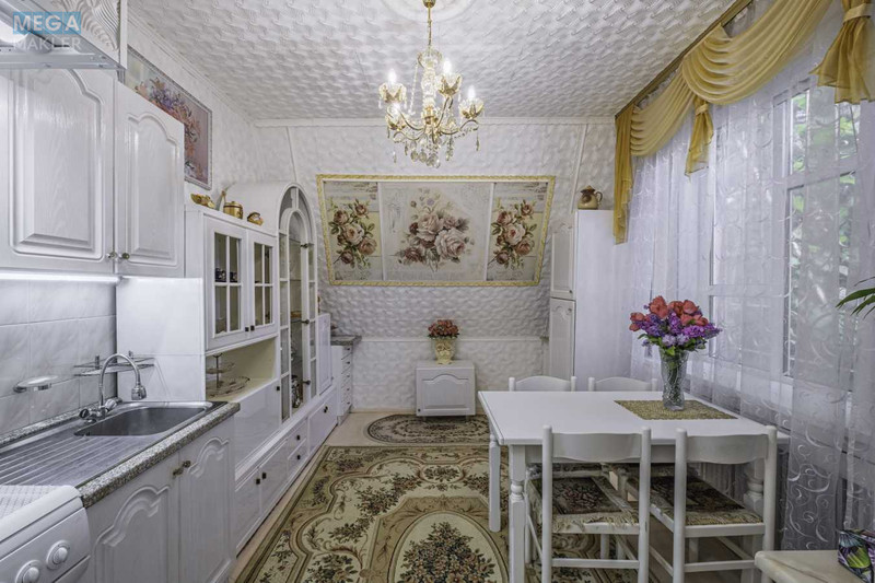 Продаж дома, 3&nbsp;поверху, 250&nbsp;кв.м, 5&nbsp;кімнат, ділянка 16&nbsp;соток, <a class="location-link" href="/bucha/" title="Недвижимость Буча">Буча</a>, Ново-Яблунська (изображение 8)