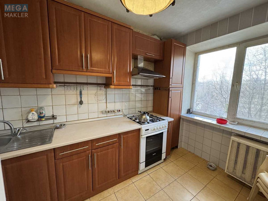 Продаж 3 кімнатної квартири (72/41/8), 5 пов. 9 пов. будинку, <a class="location-link" href="/kiev/" title="Недвижимость Київ">Київ</a>, <a class="location-link" href="/kiev/goloseevskij/" title="Недвижимость Голосіївський район">Голосіївський р-н</a>, Ломоносова ул., 24 (изображение 11)