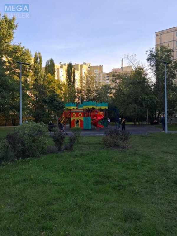 Продаж 2 кімнатної квартири (50/27/6), 9 пов. 9 пов. будинку, <a class="location-link" href="/kiev/" title="Недвижимость Київ">Київ</a>, <a class="location-link" href="/kiev/solomenskij/" title="Недвижимость Солом'янський район">Солом'янський р-н</a>, Дністровська вул., 17 (изображение 11)