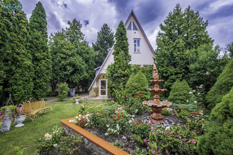 Продаж дома, 3&nbsp;поверху, 423&nbsp;кв.м, 8&nbsp;кімнат, ділянка 32&nbsp;сотки, <a class="location-link" href="/bucha/" title="Недвижимость Буча">Буча</a>, Івана Франка (изображение 2)