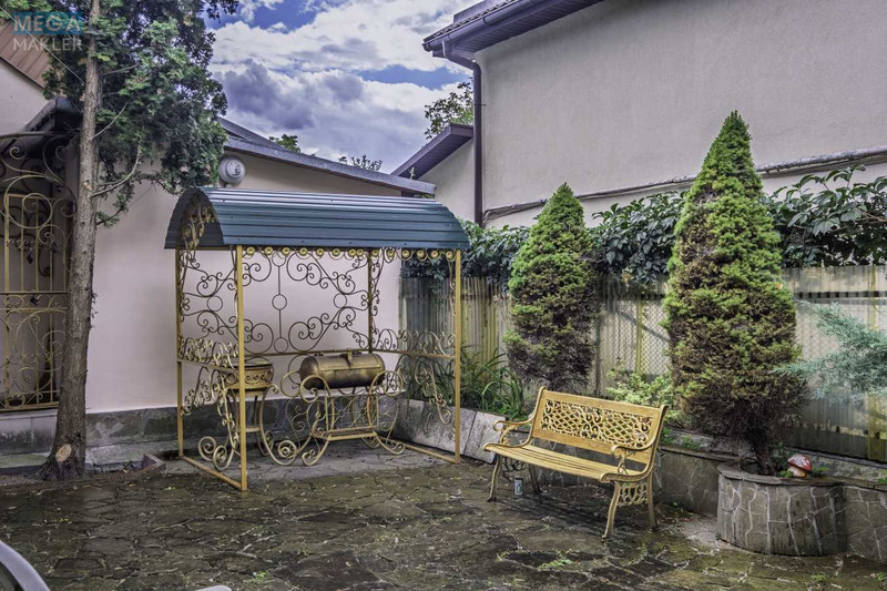 Продаж дома, 3&nbsp;поверху, 423&nbsp;кв.м, 8&nbsp;кімнат, ділянка 32&nbsp;сотки, <a class="location-link" href="/bucha/" title="Недвижимость Буча">Буча</a>, Івана Франка (изображение 11)