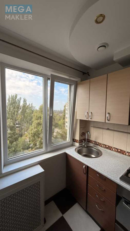Продаж 3 кімнатної квартири (64/?/8), 8 пов. 9 пов. будинку, <a class="location-link" href="/dnepropetrovsk/" title="Недвижимость Дніпра">Дніпро</a>, Проспект Слобожанський, 19 (изображение 2)