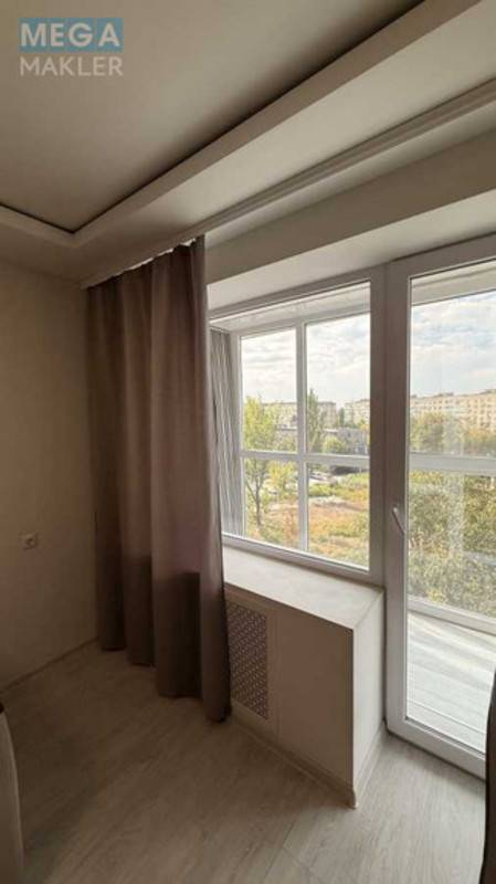 Продаж 3 кімнатної квартири (64/?/8), 8 пов. 9 пов. будинку, <a class="location-link" href="/dnepropetrovsk/" title="Недвижимость Дніпра">Дніпро</a>, Проспект Слобожанський, 19 (изображение 9)