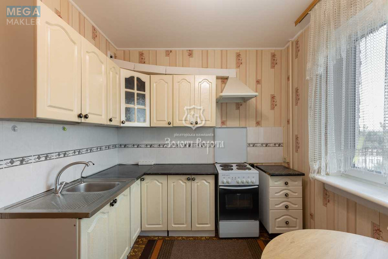 Продаж 2 кімнатної квартири (59,8/29,3/8,2), 9 пов. 16 пов. будинку, <a class="location-link" href="/kiev/" title="Недвижимость Київ">Київ</a>, <a class="location-link" href="/kiev/svyatoshinskij/" title="Недвижимость Святошинський район">Святошинський р-н</a>, Клавдіївська вул., 23/15 (изображение 8)