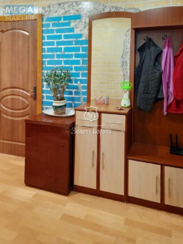 Продаж 3 кімнатної квартири (74/35/12), 1 пов. 4 пов. будинку, <a class="location-link" href="/gogolev/" title="Недвижимость Гоголів">Гоголів</a>, Європейська, 5 (изображение 13)