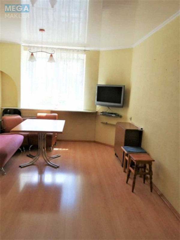 Оренда 2 кімнатної квартири, <a class="location-link" href="/kiev/" title="Недвижимость Київ">Київ</a>, <a class="location-link" href="/kiev/svyatoshinskij/" title="Недвижимость Святошинський район">Святошинський р-н</a>, Святошинская пл., 1 (изображение 3)