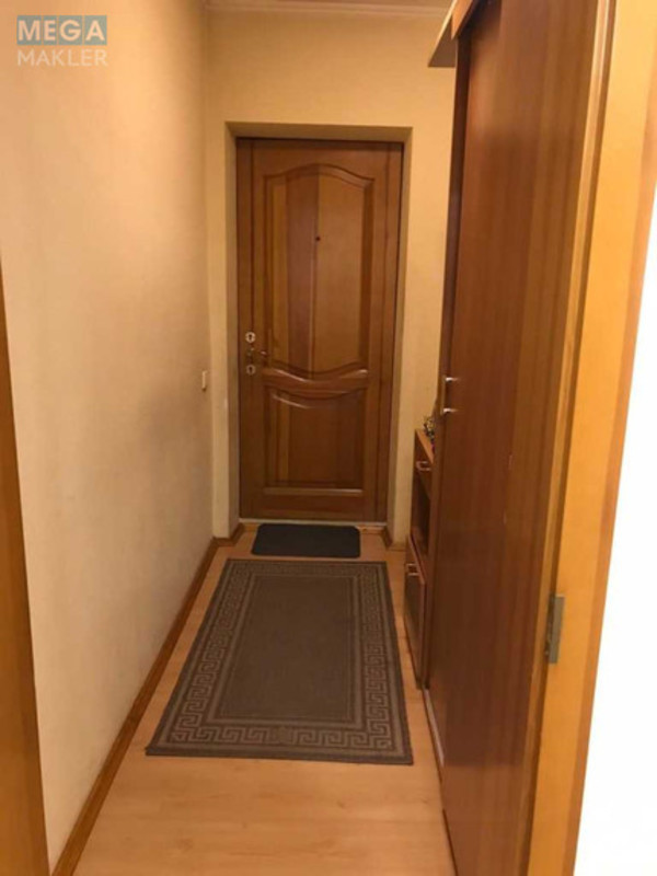 Оренда 2 кімнатної квартири, <a class="location-link" href="/kiev/" title="Недвижимость Київ">Київ</a>, <a class="location-link" href="/kiev/svyatoshinskij/" title="Недвижимость Святошинський район">Святошинський р-н</a>, Святошинская пл., 1 (изображение 11)
