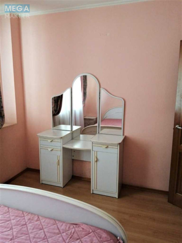 Оренда 2 кімнатної квартири, <a class="location-link" href="/kiev/" title="Недвижимость Київ">Київ</a>, <a class="location-link" href="/kiev/svyatoshinskij/" title="Недвижимость Святошинський район">Святошинський р-н</a>, Святошинская пл., 1 (изображение 15)