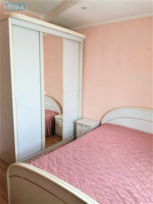 Оренда 2 кімнатної квартири, <a class="location-link" href="/kiev/" title="Недвижимость Київ">Київ</a>, <a class="location-link" href="/kiev/svyatoshinskij/" title="Недвижимость Святошинський район">Святошинський р-н</a>, Святошинская пл., 1 (изображение 19)